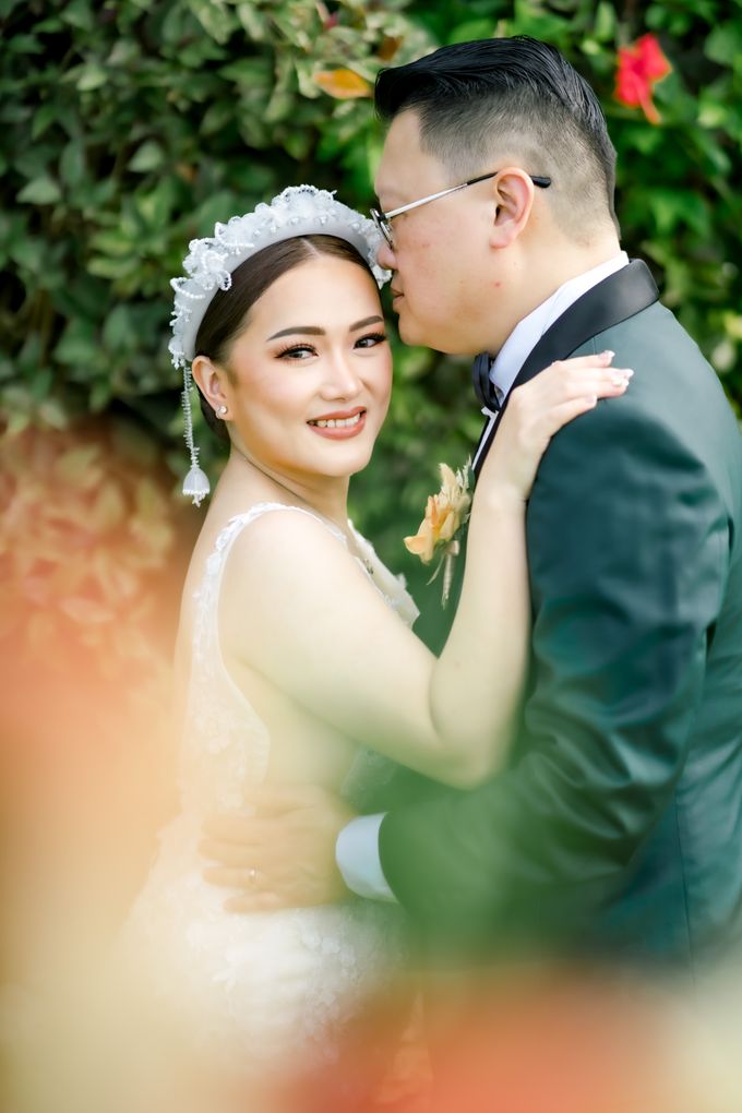 Bali Wedding Four Season Jimbaran by Mariyasa - 021