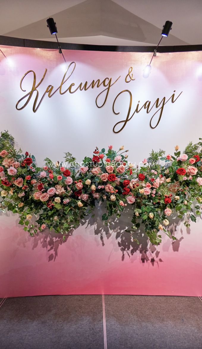 Pinkish Red and Gold Wedding by Glitz&Glam Studiobooth - 001 Pinkish Red and Gold Wedding by Glitz&Glam Studiobooth - 001