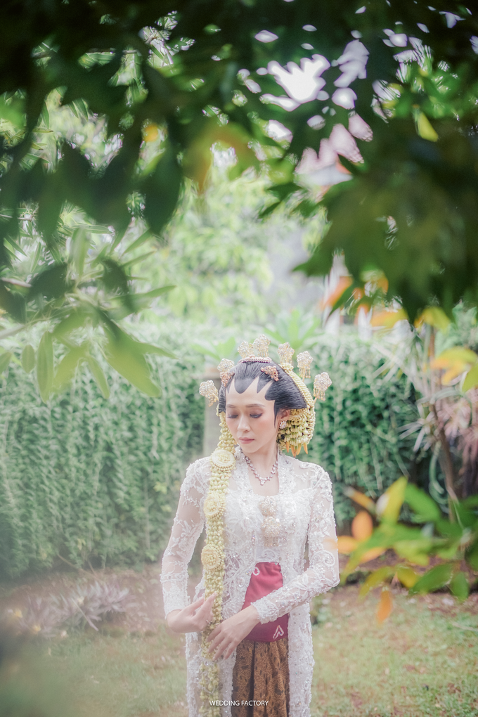 Aryo + Puteri Wedding by Wedding Factory - 005