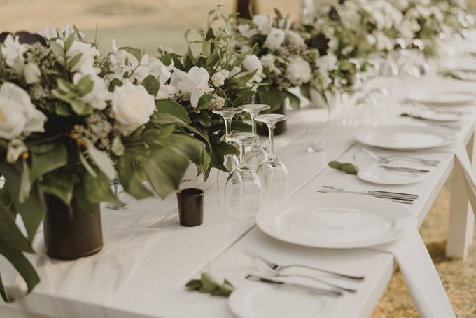 Modern Tropical Wedding by DIJON BALI CATERING - 002 Modern Tropical Wedding by DIJON BALI CATERING - 002