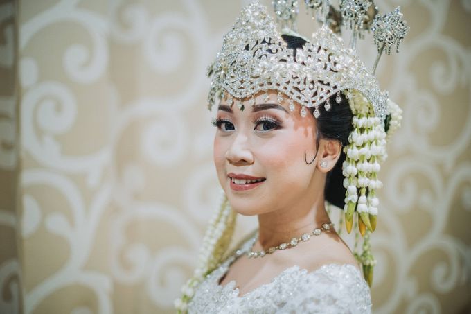 Wedding Day Photography by Mikumo Photography - 004