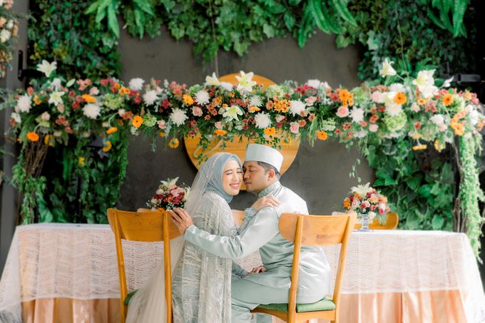 Intimate Wedding of Neny & Farid by ANTZCREATOR - 037