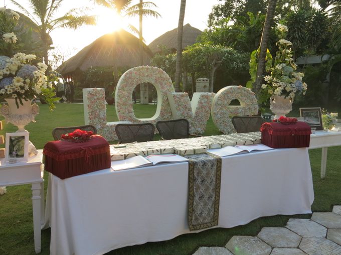 Wonderfull beach wedding at Senggigi beach - Lombok by Sudamala Resorts - 011 Wonderfull beach wedding at Senggigi beach - Lombok by Sudamala Resorts - 011
