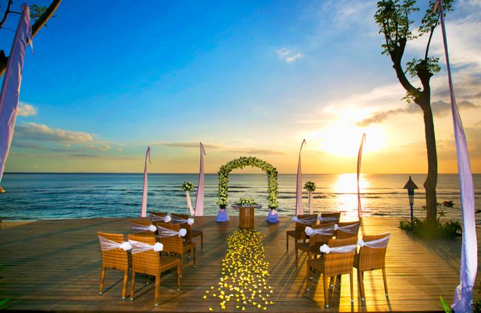 Wonderfull beach wedding at Senggigi beach - Lombok by Sudamala Resorts - 012 Wonderfull beach wedding at Senggigi beach - Lombok by Sudamala Resorts - 012