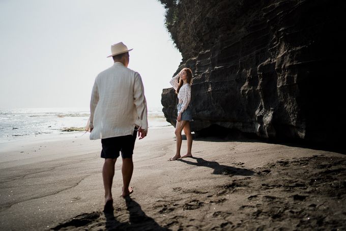 Black sand beach and cliff bali by Maxtu Photography - 007