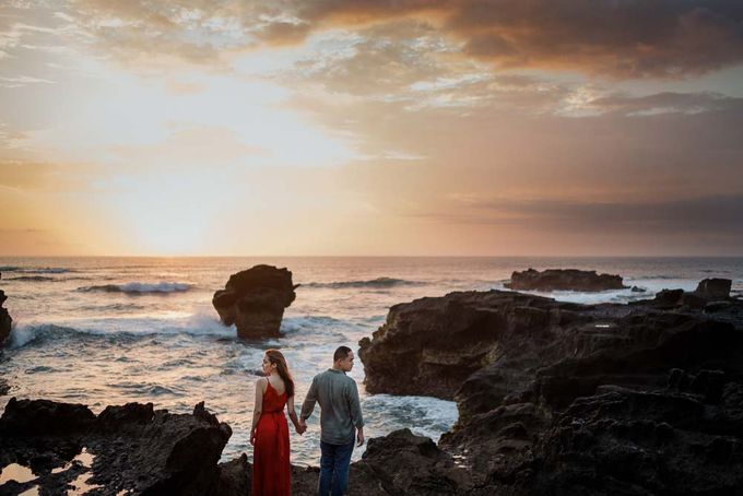 Black sand beach and cliff bali by Maxtu Photography - 039