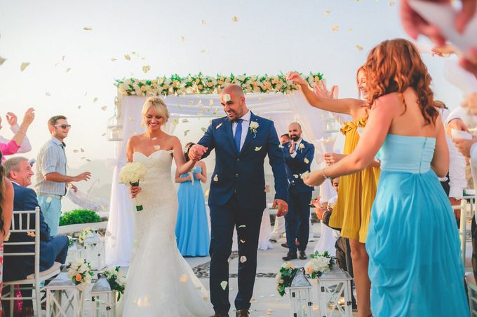Romantic elegant wedding in Santorini by MarrymeinGreece - 002 Romantic elegant wedding in Santorini by MarrymeinGreece - 002