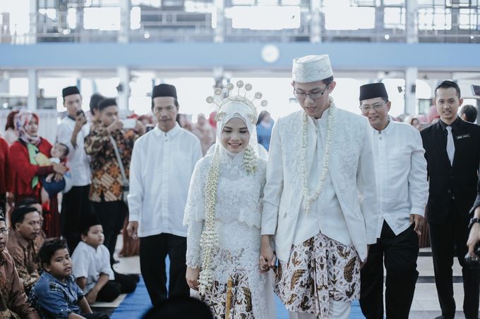 Wedding Layli -Amal by LAKSMI - Kebaya Muslimah & Islamic Bride - 003 Wedding Layli -Amal by LAKSMI - Kebaya Muslimah & Islamic Bride - 003