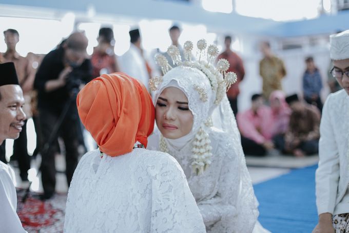 Wedding Layli -Amal by LAKSMI - Kebaya Muslimah & Islamic Bride - 005