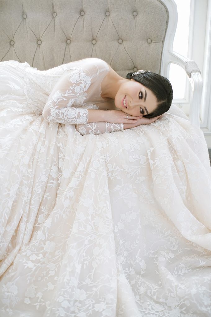 Wedding Dress New Collection by Elina Wang Bridal - 002