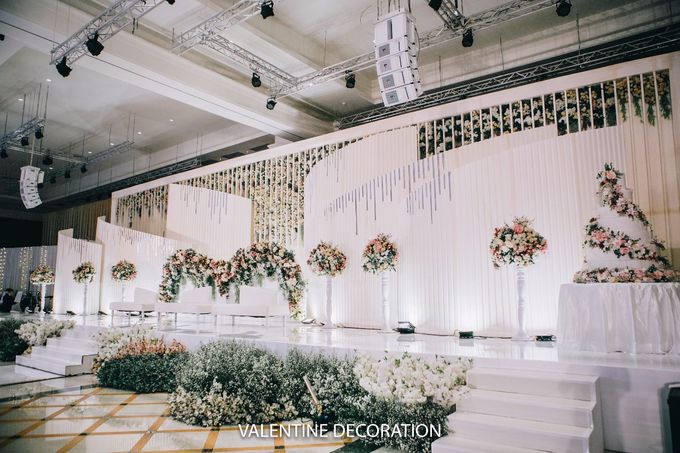 William & Santa Wedding Decoration at Grand Sudirman by MY MUSE BY YOFI - 004