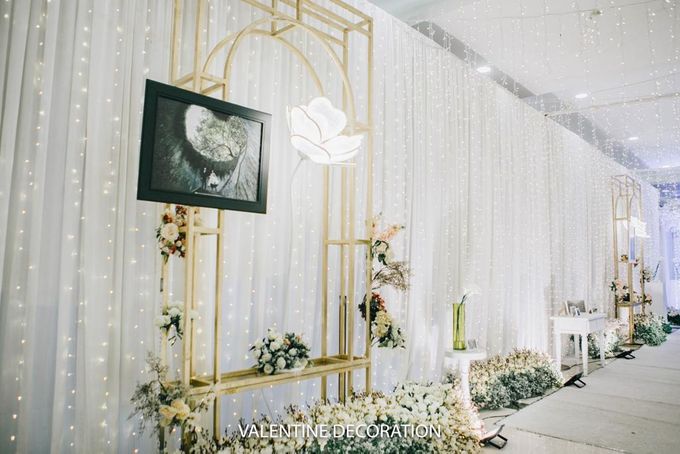William & Santa Wedding Decoration at Grand Sudirman by Yofi Harlianto - 021