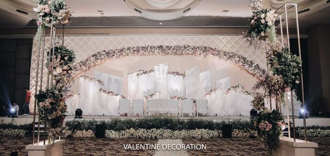 Wendy & Jesslyn Wedding Decoration at Harris Convention Hall by Valentine Wedding Decoration - 008