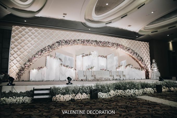 Wendy & Jesslyn Wedding Decoration at Harris Convention Hall by Valentine Wedding Decoration - 010