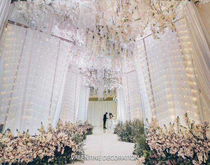 Hansen & Felicia Wedding Decoration at Grand Sudirman by Valentine Wedding Decoration - 008