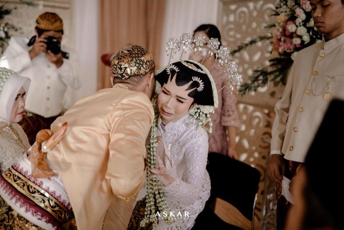 The Wedding Puput & Ali by V&Co Jewellery - 013