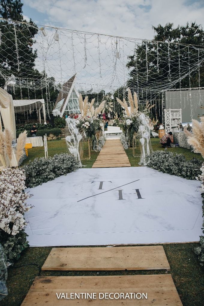 Theo & Hanna Wedding Decoration by By Laurentialili - 002 Theo & Hanna Wedding Decoration by By Laurentialili - 002