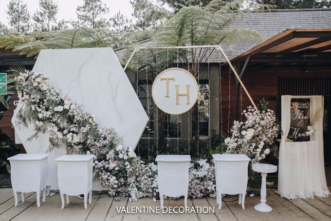 Theo & Hanna Wedding Decoration by By Laurentialili - 004 Theo & Hanna Wedding Decoration by By Laurentialili - 004