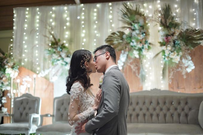 The Wedding of Putra & Marlene by Kayika Wedding Organizer - 009 The Wedding of Putra & Marlene by Kayika Wedding Organizer - 009