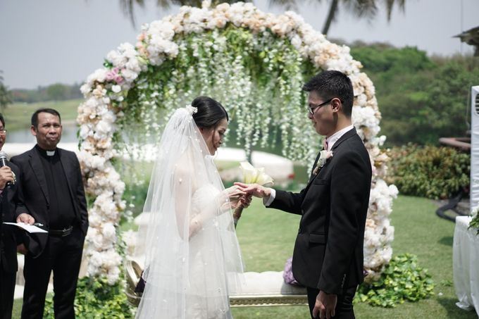 The Wedding of Putra & Marlene by Kayika Wedding Organizer - 011 The Wedding of Putra & Marlene by Kayika Wedding Organizer - 011