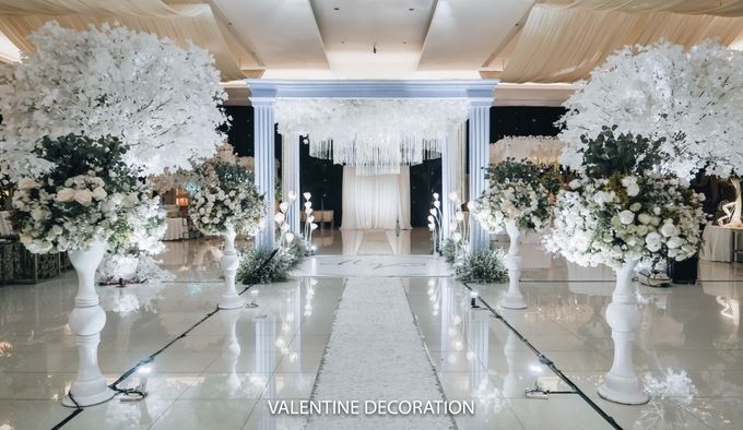 Adi & Veve Wedding Decoration at Graha Mekar Wangi by Valentine Wedding Decoration - 024