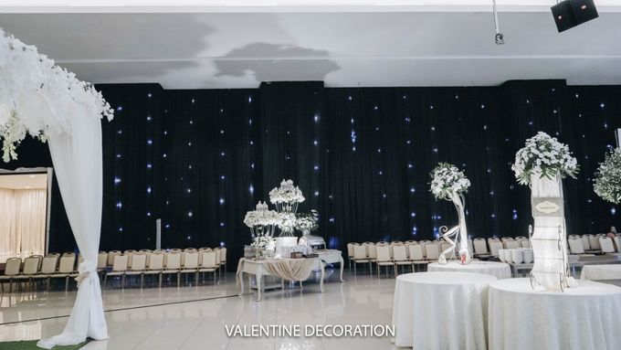 Adi & Veve Wedding Decoration at Graha Mekar Wangi by Valentine Wedding Decoration - 025