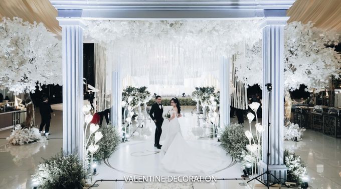 Adi & Veve Wedding Decoration at Graha Mekar Wangi by Valentine Wedding Decoration - 006