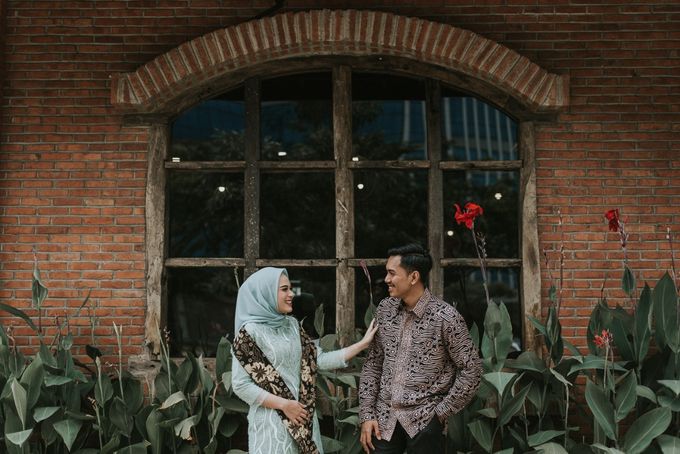 Engagement of Diaz & Rizka at Tekko Grand Bintang by KAMALA WEDDINGS - 015