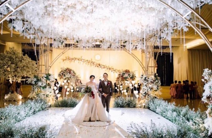 Erwin & Shirly Wedding Decoration at Graha Mekar Wangi by Selviana Gaby Fashion Designer - 002 Erwin & Shirly Wedding Decoration at Graha Mekar Wangi by Selviana Gaby Fashion Designer - 002