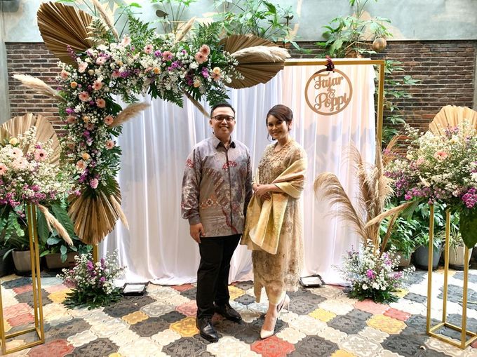 The Engagement of Fajar & Poppi by Kayu Kayu Restaurant - 004 The Engagement of Fajar & Poppi by Kayu Kayu Restaurant - 004