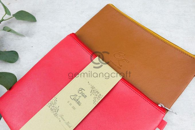 premium big zipper pouch packaging roll paper for Evan Dimas & Zahra Hakim by Gemilang Craft - 004 premium big zipper pouch packaging roll paper for Evan Dimas & Zahra Hakim by Gemilang Craft - 004