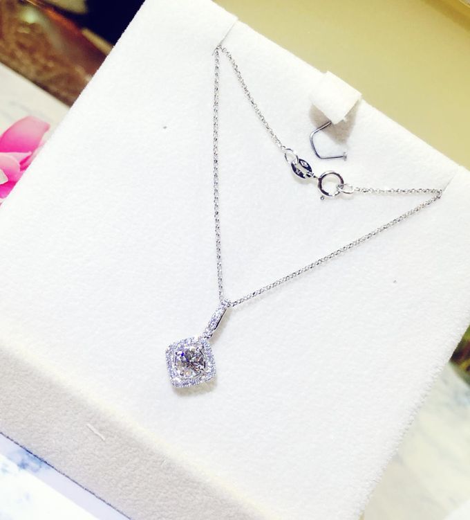 Pendants and Necklaces - From Heart to Heart 2 by eClarity Diamonds - 003 Pendants and Necklaces - From Heart to Heart 2 by eClarity Diamonds - 003