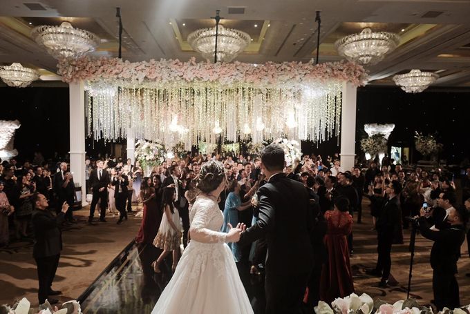 The wedding of Nathan & Christina by Hotel Mulia Senayan, Jakarta - 032 The wedding of Nathan & Christina by Hotel Mulia Senayan, Jakarta - 032
