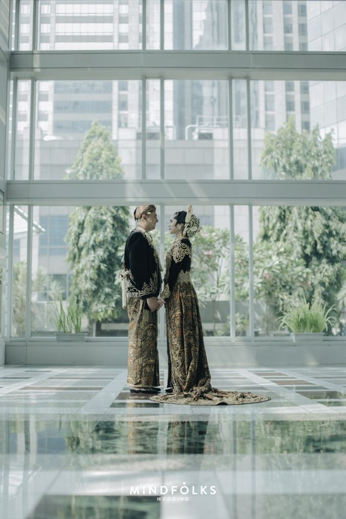 Javanese Wedding of Trian dan Amira by Menara Mandiri by IKK Wedding (ex. Plaza Bapindo) - 003 Javanese Wedding of Trian dan Amira by Menara Mandiri by IKK Wedding (ex. Plaza Bapindo) - 003