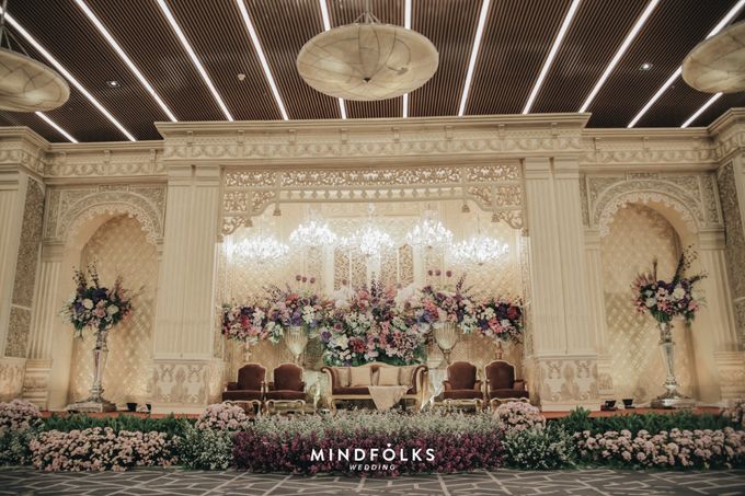Javanese Wedding of Trian dan Amira by Menara Mandiri by IKK Wedding (ex. Plaza Bapindo) - 001 Javanese Wedding of Trian dan Amira by Menara Mandiri by IKK Wedding (ex. Plaza Bapindo) - 001