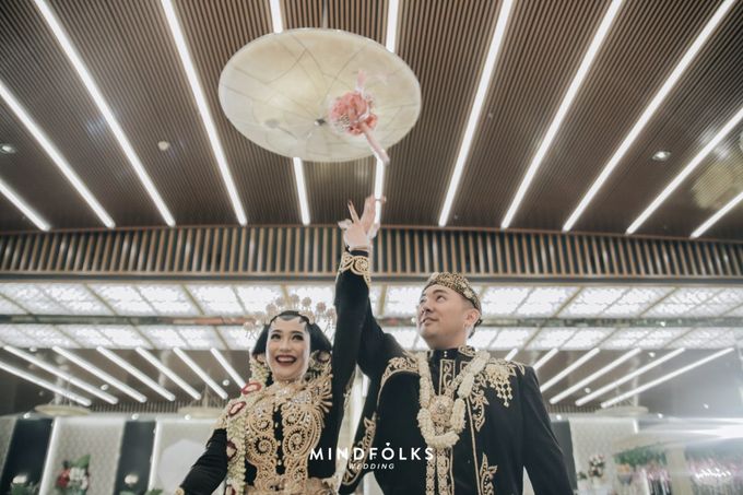 Javanese Wedding of Trian dan Amira by Menara Mandiri by IKK Wedding (ex. Plaza Bapindo) - 005 Javanese Wedding of Trian dan Amira by Menara Mandiri by IKK Wedding (ex. Plaza Bapindo) - 005