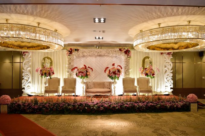 Premium Intimate Wedding at Ambhara Hotel Jakarta by Bright Wedding Jakarta - 005 Premium Intimate Wedding at Ambhara Hotel Jakarta by Bright Wedding Jakarta - 005