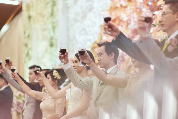 The Wedding of Michelly & Raymond by Menara Mandiri by IKK Wedding (ex. Plaza Bapindo) - 002 The Wedding of Michelly & Raymond by Menara Mandiri by IKK Wedding (ex. Plaza Bapindo) - 002