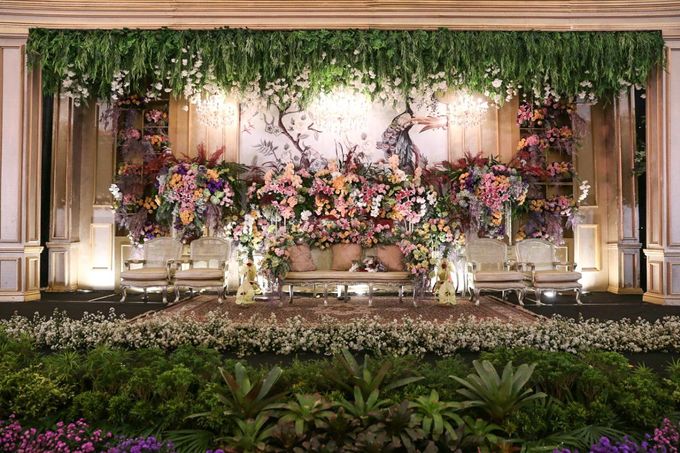 New Normal Javanese Wedding of Sharon & Nendra by Menara Mandiri by IKK Wedding - 003