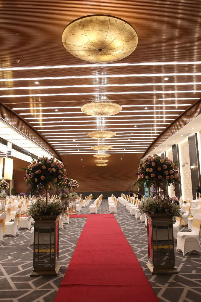 New Normal Javanese Wedding of Sharon & Nendra by Menara Mandiri by IKK Wedding - 004 New Normal Javanese Wedding of Sharon & Nendra by Menara Mandiri by IKK Wedding - 004