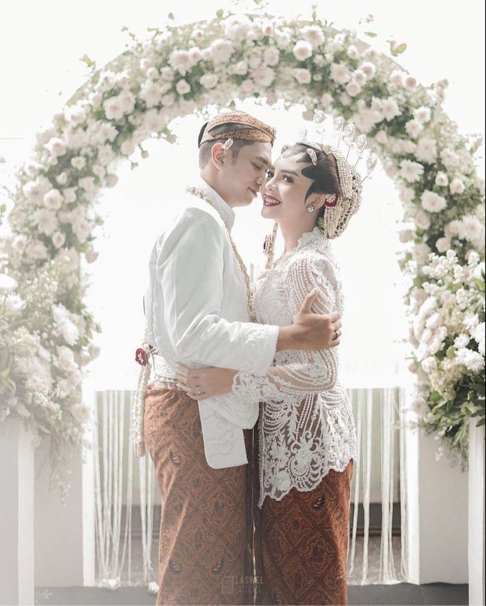 THE WEDDING OF ANDINI & ADRI by Clara Wedding by Wedding Market - 002 THE WEDDING OF ANDINI & ADRI by Clara Wedding by Wedding Market - 002