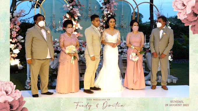 The Wedding of Fendy & Dwitia by It's True Design & Styling - 006