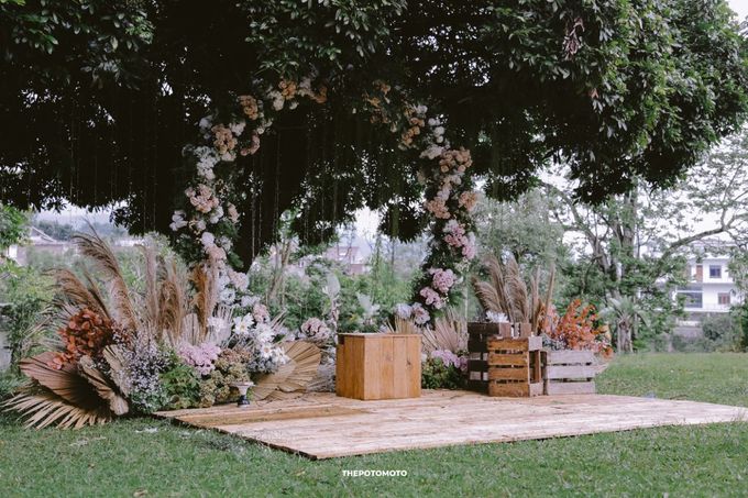 Reinard & Astrid Wedding Day by Mosandy Esenway management - 016