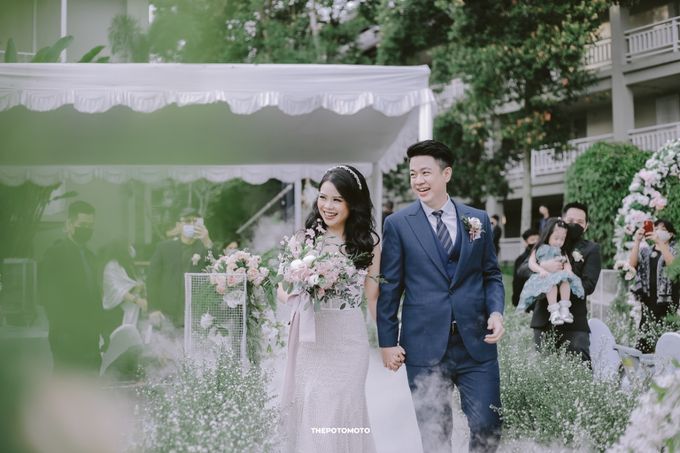 Reinard & Astrid Wedding Day by Mosandy Esenway management - 009