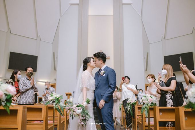 Reinard & Astrid Wedding Day by Mosandy Esenway management - 019