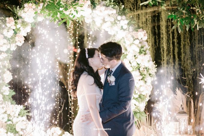Reinard & Astrid Wedding Day by Mosandy Esenway management - 036