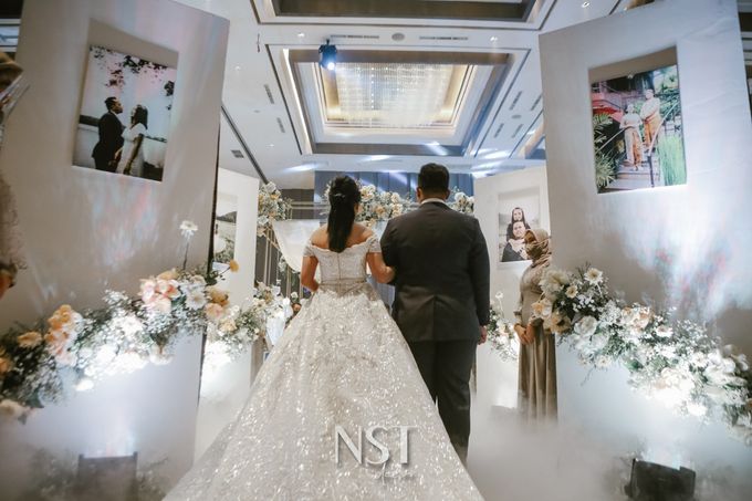 The Wedding of Gitta & Dito by DoubleTree by Hilton Surabaya - 001 The Wedding of Gitta & Dito by DoubleTree by Hilton Surabaya - 001