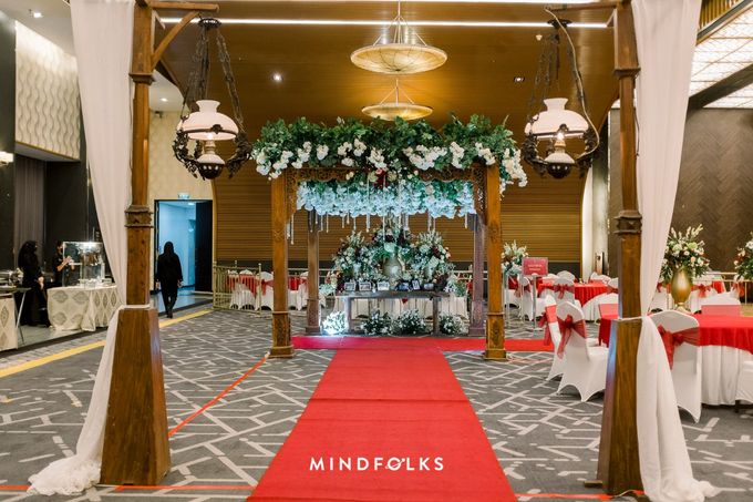 Wedding Gate by Menara Mandiri by IKK Wedding - 005