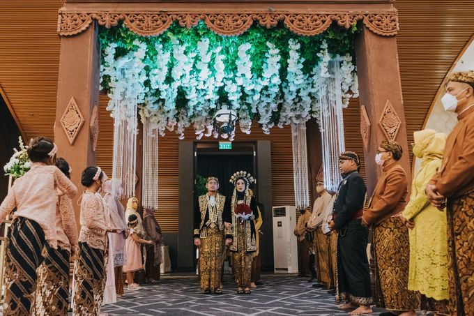 Wedding Gate by Menara Mandiri by IKK Wedding - 002 Wedding Gate by Menara Mandiri by IKK Wedding - 002