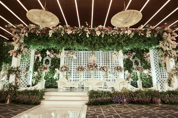 Wedding of Ronald & Ana by Menara Mandiri by IKK Wedding - 003 Wedding of Ronald & Ana by Menara Mandiri by IKK Wedding - 003